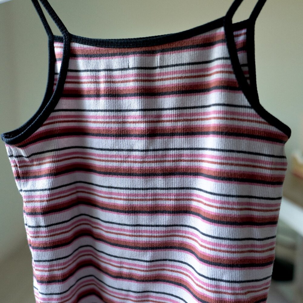✨ Ribbed Striped Tank Top – Pink/Black/White 💖🖤 80s